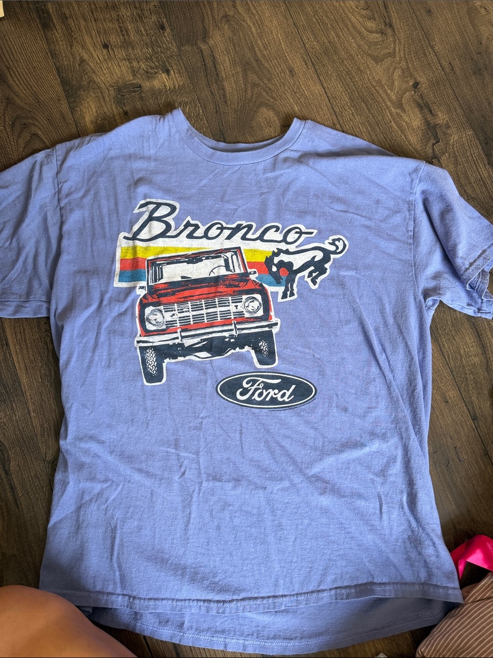 Ford Bronco Graphic Tee - Women’s M